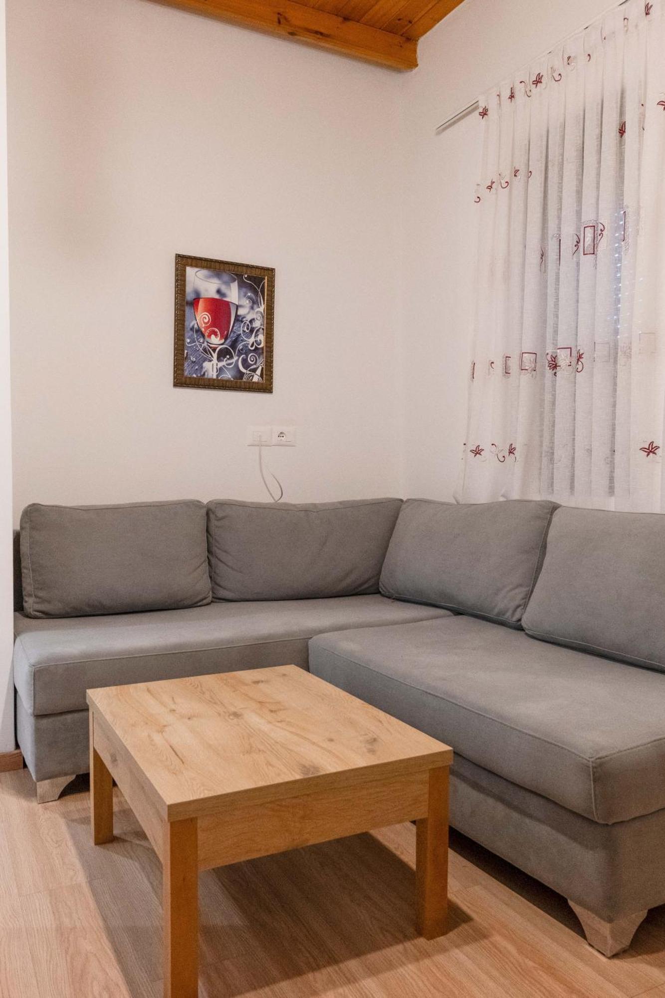 Apartments Villa Luxor Sarandë Esterno foto