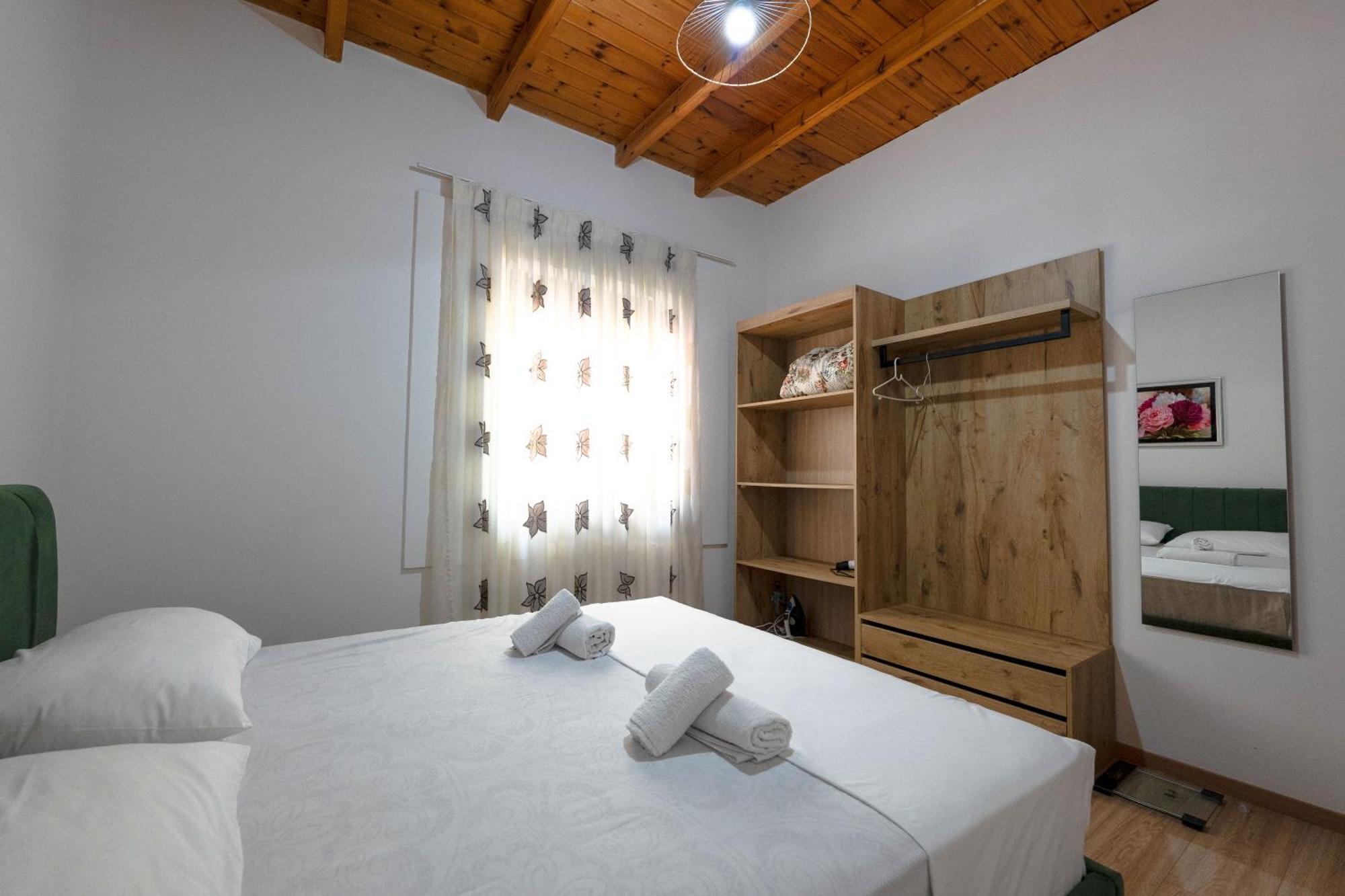 Apartments Villa Luxor Sarandë Esterno foto